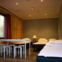 Apartment With Shared Bathroom