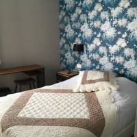 Triple Room with City View