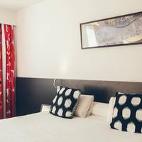 Deluxe Double Room with Side Sea View