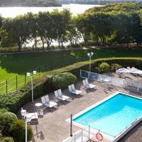 Executive Double Room with Sofa Bed and Lake View 