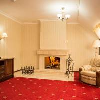 Suite with Fireplace