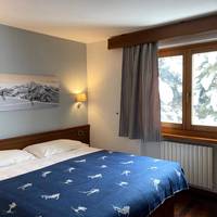 Double or Twin Room with Window