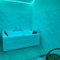 Suite with Hot Tub