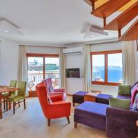Apartment with Sea View