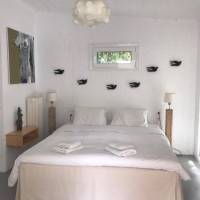 Bungalow (2 Adults)