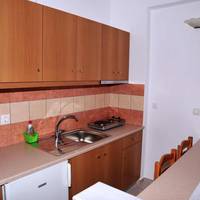 One-Bedroom Apartment with Sea View (2-3 Adults)