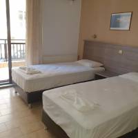 Studio (2 Adults)