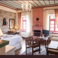 Deluxe Double Room (2 Adults + 1 Child)