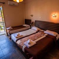 Triple Room with Garden View