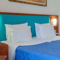 Double or Twin Room with Partial Sea View