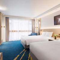 Premier Plus Room with Two Double Beds - Non-Smoking