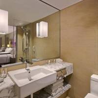 Club King Room with Executive Club Access