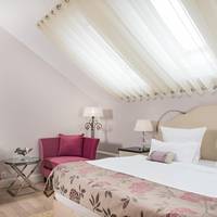 Superior King Room Wellness program