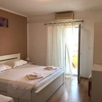 One-Bedroom Apartment (3 Adults)