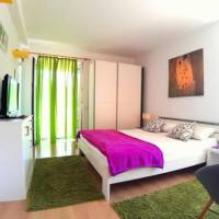 One-Bedroom Apartment with Sea View
