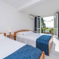 Triple Room with Terrace and Sea View