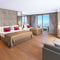 Grand Superior Sea View