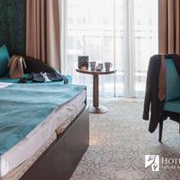 Deluxe Double Room with Side Lake View and Balcony