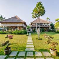 Villa and Breakfast Only