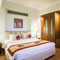 Deluxe Suite with complimentary one way airport transfer
