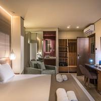 Triple Room with City View
