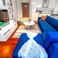 Superior One Bedroom Apartment