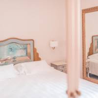 Classic Double Room with Window