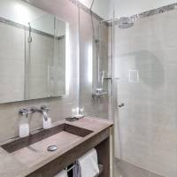 Queen Suite