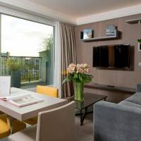 Superior King Suite