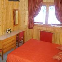 Family Room (2 Adults + 2 Children)