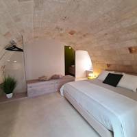 Queen Room with Spa Bath