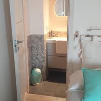 Double Room with Private Bathroom - Separate Building