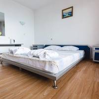 One-Bedroom Suite with Sea View (4 Adults + 1 Child)