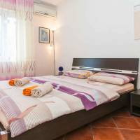 Family Two-Bedroom Apartment with Terrace