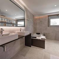 Junior Suite with Garden View