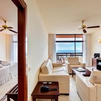 Deluxe Suite with Sea View