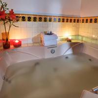 Suite with Spa Bath