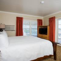 Deluxe King Suite