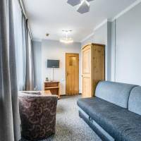 Small Double Room with Small Bathroom (Parking view)