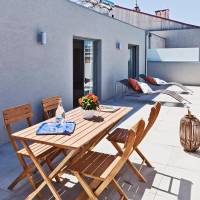 One-Bedroom Apartment with Terrace