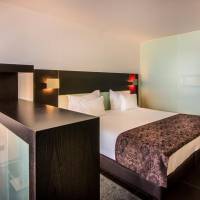 Prestige Suite with Side Sea View 