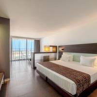Classic Suite with Land View