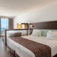 Deluxe Suite with Frontal Sea View