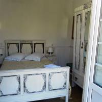 Double or Twin Room with Shared Bathroom