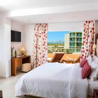 Panorama Suite with Sea View