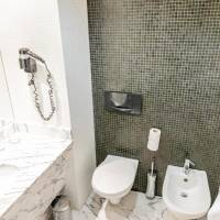 One-Bedroom Suite with Marina or Pool View (1-4 Adults)