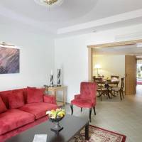 Imperial Suite (2-6 adults + 1 Child)