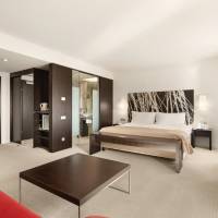 Junior Suite 1 King Bed with Spa & Executive Lounge Access Included