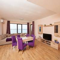 Two-Bedroom apartment with Lake and Sea View