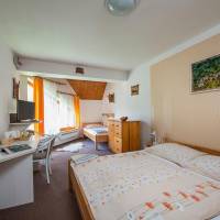 Economy Triple Room
